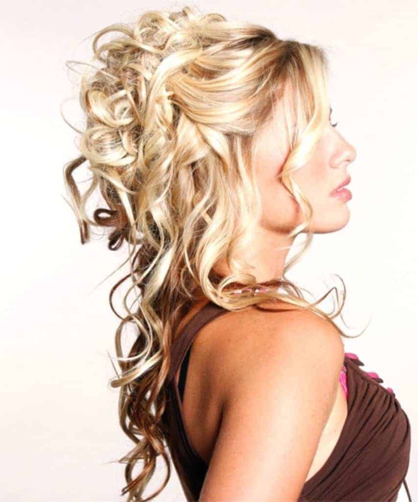 Curly Hairstyles For Blonde Women Women Styles Hairstyles
